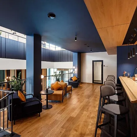 шпиці & ホテル *