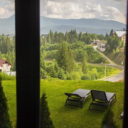 шпиці & Hotel