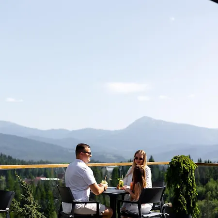 Hotel шпиці & *