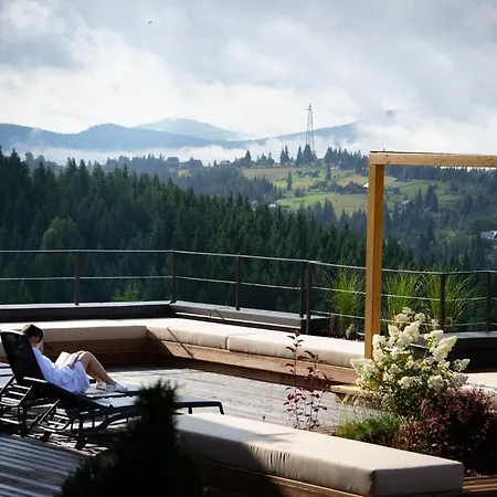 ホテル шпиці & *